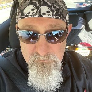 Meet your Posher, Marc